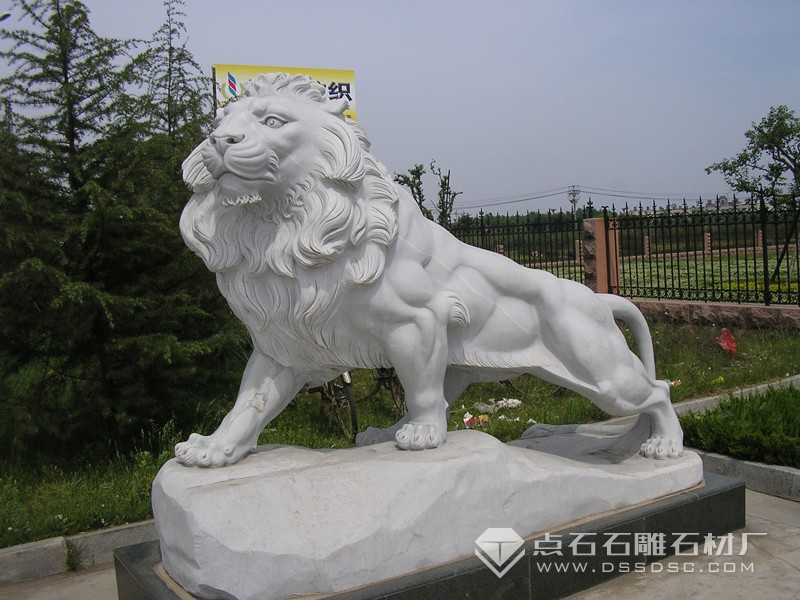 石雕雄獅 漢白玉
