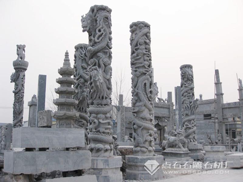 石雕青石龍柱